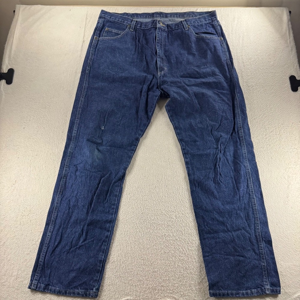 Wrangler Jeans Mens 42x32 Blue Straight Leg Dark Wash Denim Rugged Workwear